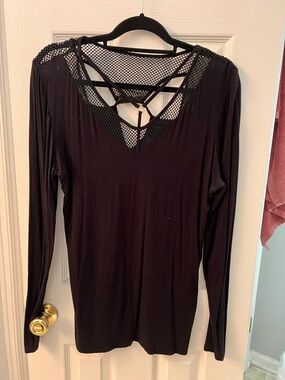 Daytrip Black Long Sleeve V-Neck Top with Mesh and Strappy Back